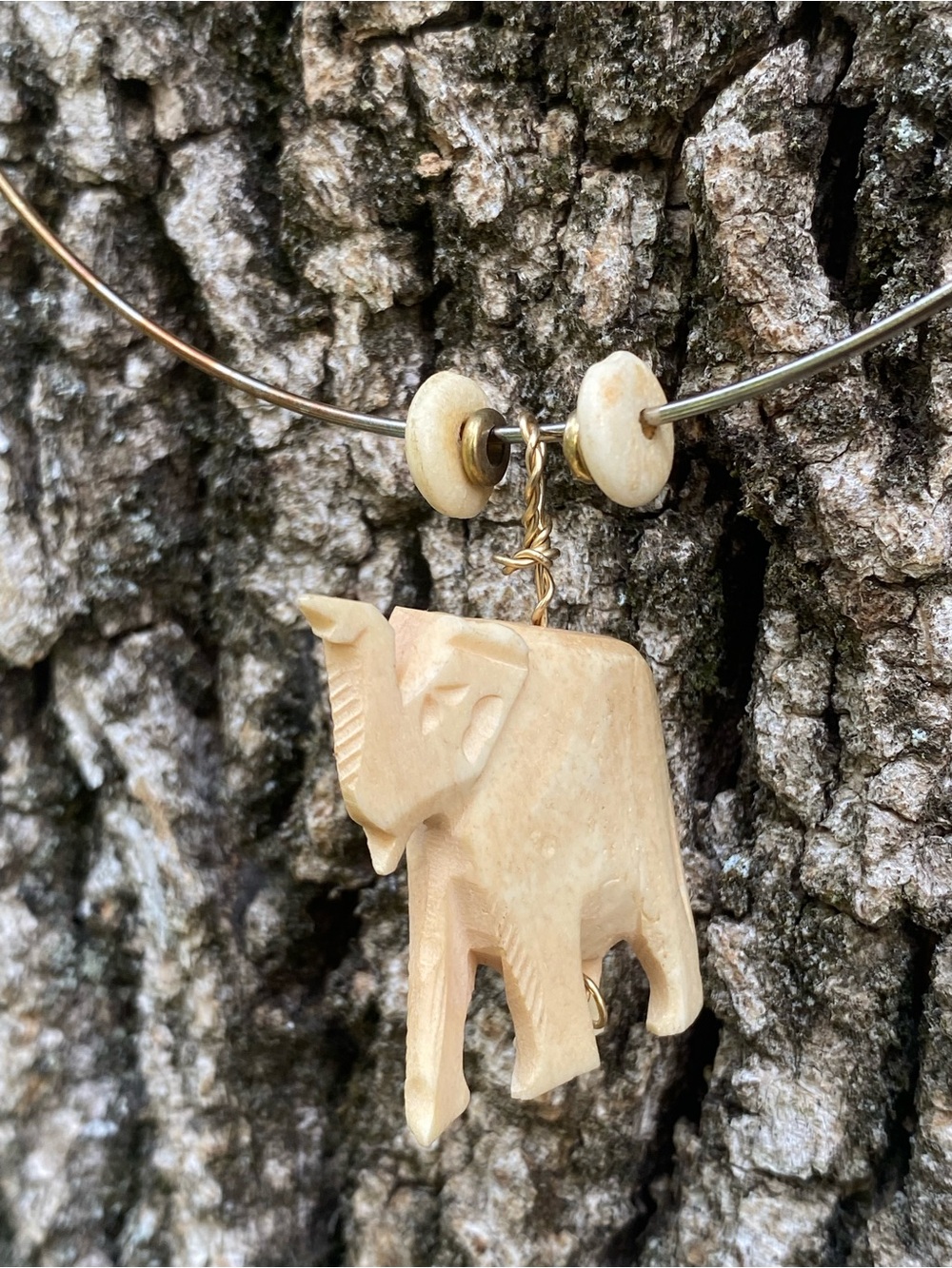 Elephant Pendant Necklace Neck Bangle Neckwire 😍 🐘 - Picture 11 of 12